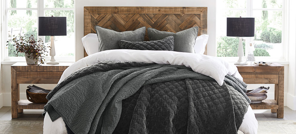 Hensley Velvet Lattice Bedroom Hensley Velvet Lattice Bedroom