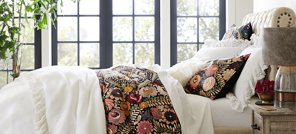 Chesterfield Helena Bedroom Pottery Barn Chesterfield Helena Bedroom