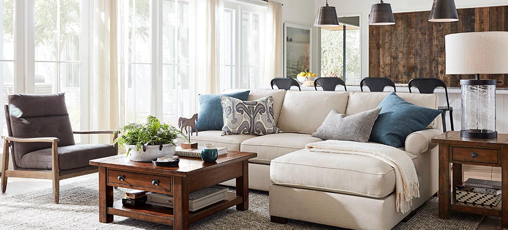 Townsend Benchwright Living Room Townsend Benchwright Living Room