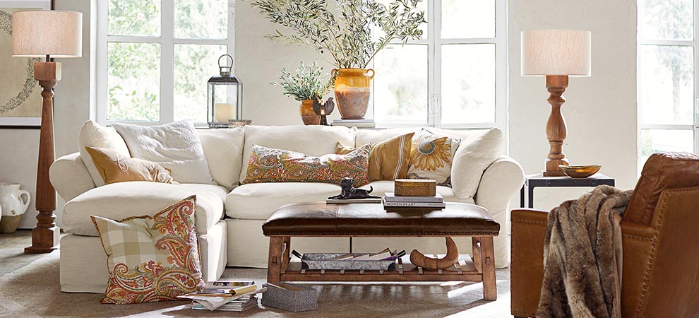 PB Air Sectional Classic Living Room PB Air Sectional Classic Living Room