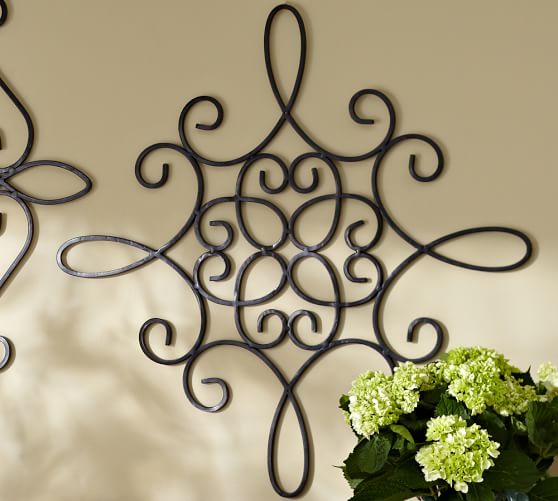Iron Wall Square Medallion, 32