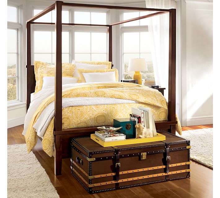 Farmhouse Canopy Bed & Dresser Set | Pottery Barn Farmhouse Canopy Bed & Dresser Set | Pottery Barn