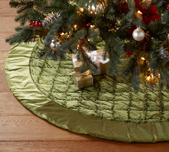 Green Velvet Tree Skirt 