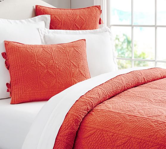 Hanna Quilt & Sham Pottery Barn