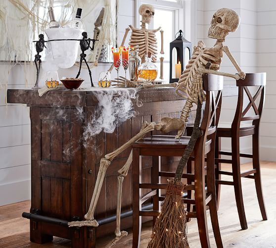 Skeleton Halloween Decor