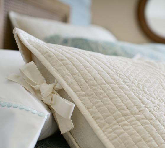 Hanna Quilt & Sham Pottery Barn