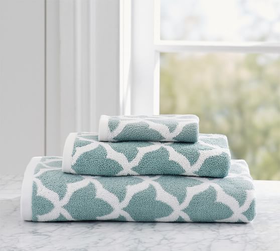 Marlo Jacquard Organic Bath Towel Dark Porcelain Blue Pottery Barn Marlo Jacquard Organic Bath Towel Dark Porcelain Blue