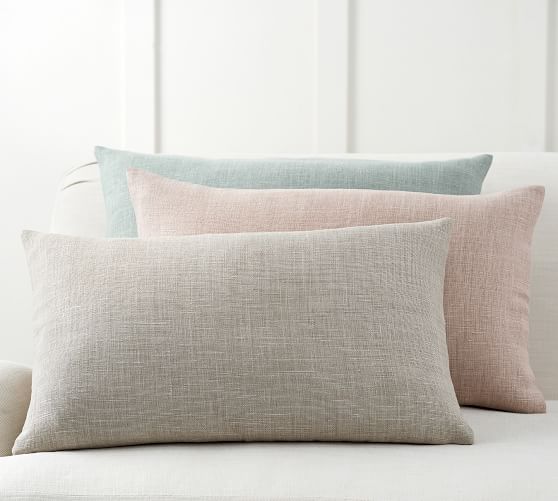 Daphne Matelassé Lumbar Pillow Cover
