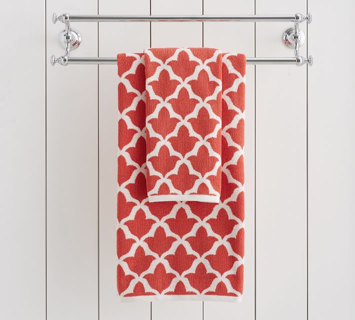 Marlo Jacquard Organic Bath Towel C Pottery Barn
