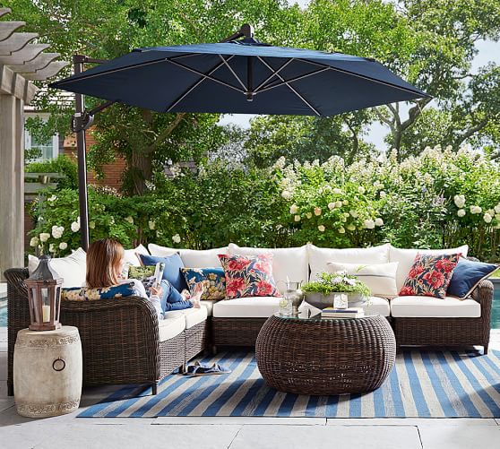 Round Sunbrella Aluminum Cantilever Umbrella Outdoor Umbrellas