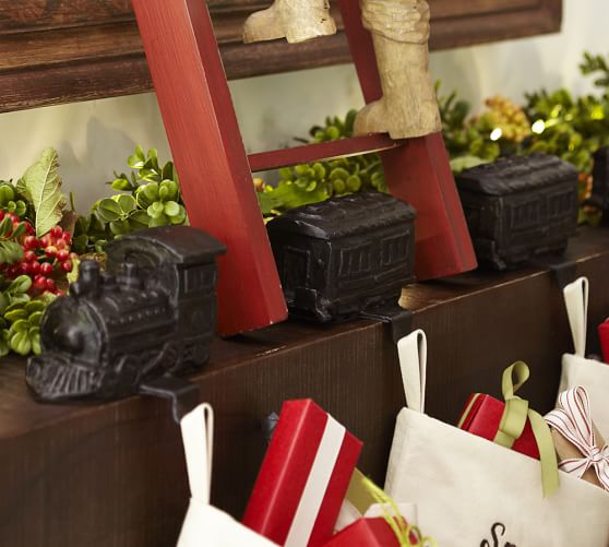 train stocking holder set