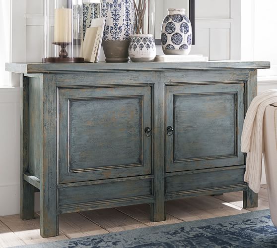 Molucca Media Console
