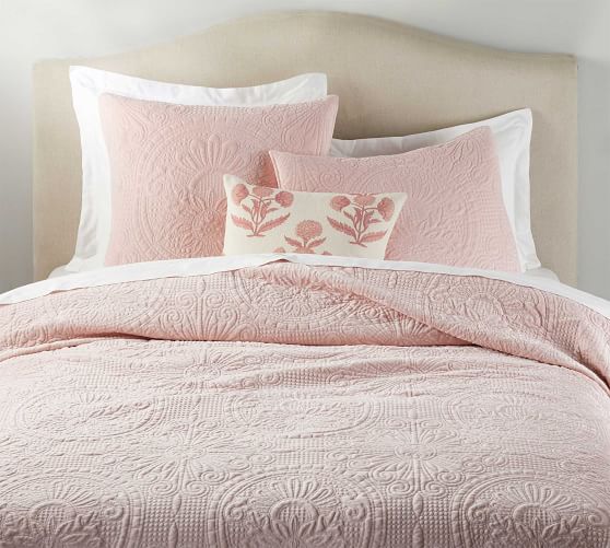 Christmas & Holiday Bedding Bed Sheets & Duvets Pottery Barn