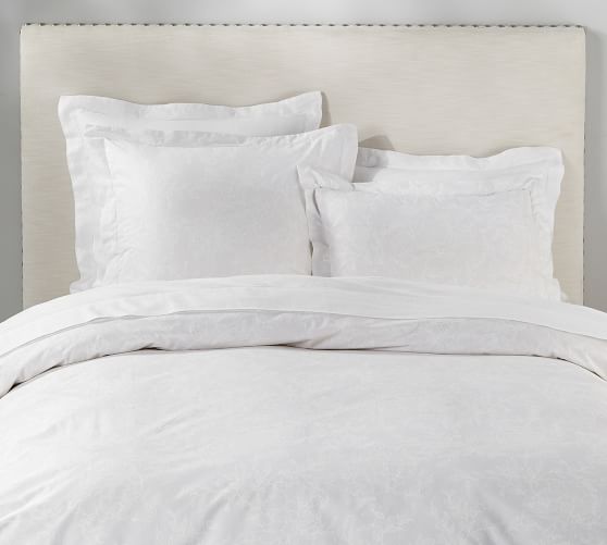 Monique Lhuillier Aster Lace Print Organic Cotton Patterned Duvet
