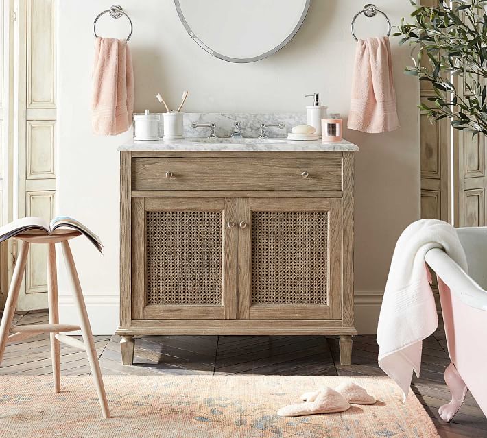 Pantoufles en fausse fourrure Teddy Bear. Ayez vous-même un petit décor de Noël confortable, de la fausse fourrure et de l'hygiène.