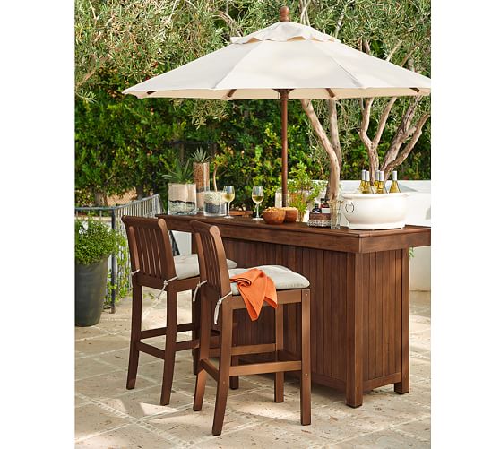 Round Outdoor Umbrella Outdoor Umbrellas Pottery Barn