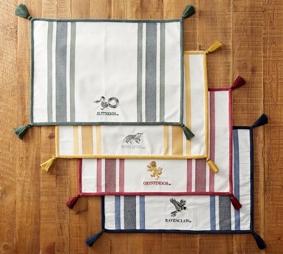 HARRY POTTER™ HOGWARTS™ House Placemat Collection