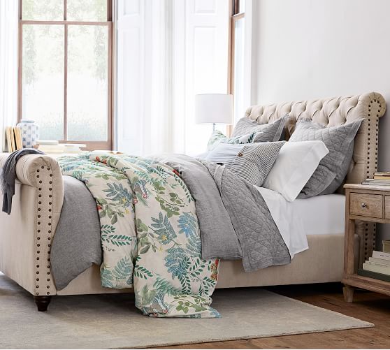 Chesterfield Tufted Upholstered Bed With Footboard Pottery Barn