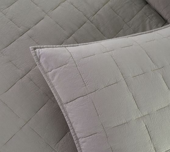 Quilts & Coverlets Pottery Barn