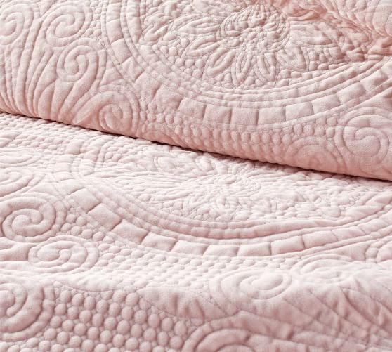 Soft Rose Velvet Medallion Quilt Pottery Barn