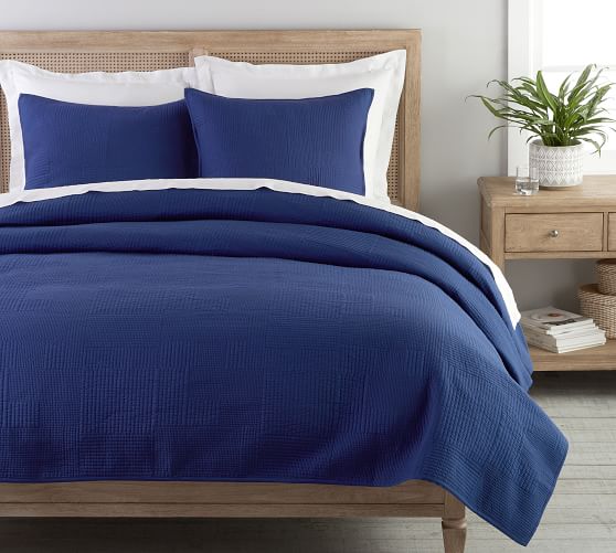 Quilts & Coverlets Pottery Barn