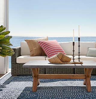 Pottery Barn is a United States-based upscale home furnishing store chain with retail stores in the United States, Canada, Mexico, Puerto Rico, the Philippines and cemedomino.mly Barn is a wholly owned subsidiary of Williams-Sonoma, Inc The company is headquartered in San Francisco, cemedomino.mly Barn also operates several specialty stores under the titles Pottery Barn Kids and PBteen.